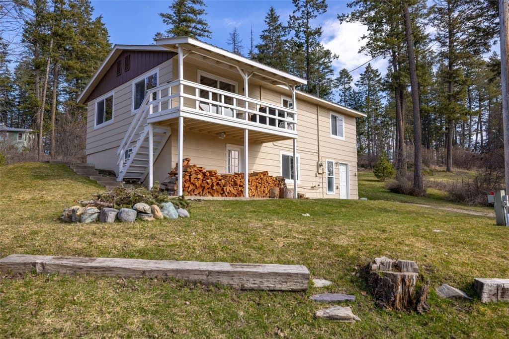 4 bedroom house for sale at 242 Deer Trl Whitefish 59937 - $579,000