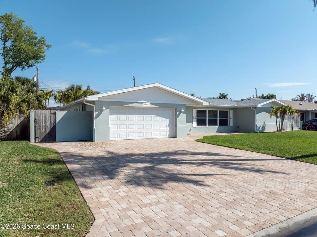 4 bedroom house for sale at 480 Park Ave Satellite Beach 32937 - $799,900