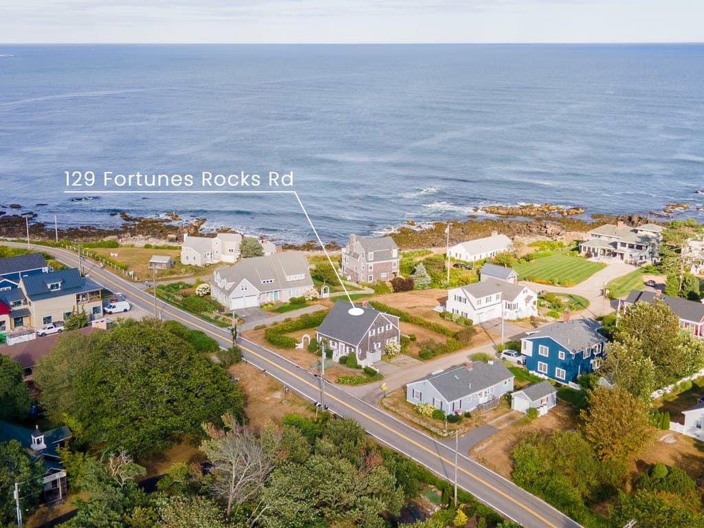 3 bedroom house for sale at 129 Fortunes Rocks Rd Biddeford - $1,550,000