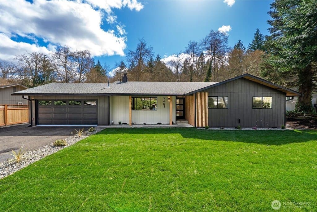 3 bedroom house for sale at 5601 32nd Ct SE Lacey 98503 - $500,000
