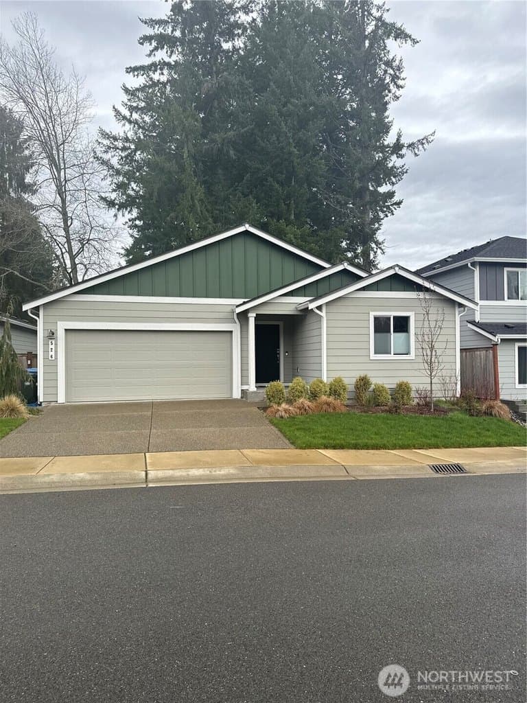 3 bedroom house for sale at 526 Gilbertson Ln SE Tumwater 98501 - $530,000