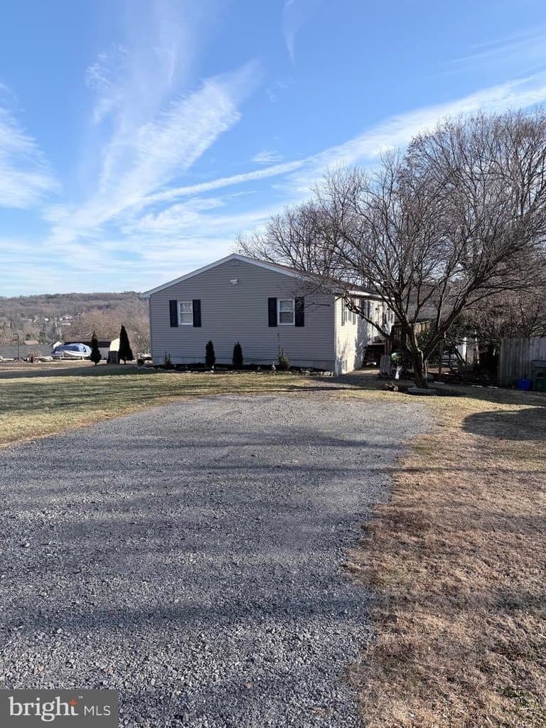 3 bedroom house for sale at 980 Horseman Dr Auburn - $285,000