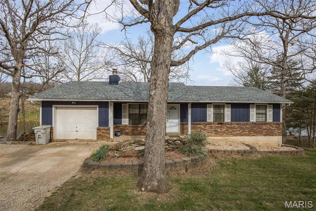 4 bedroom house for sale at 466 Rue Martel Bonne Terre - $289,000