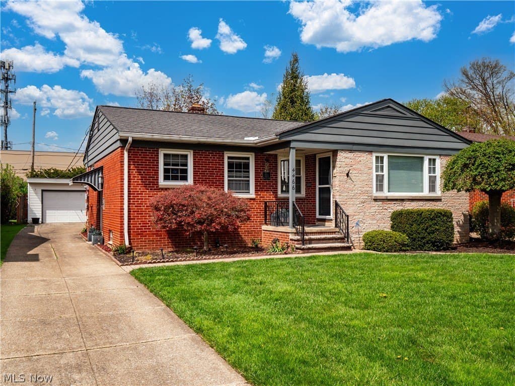 2 bedroom house for sale at 4466 W 215th St Fairview Park 44126 - $325,000