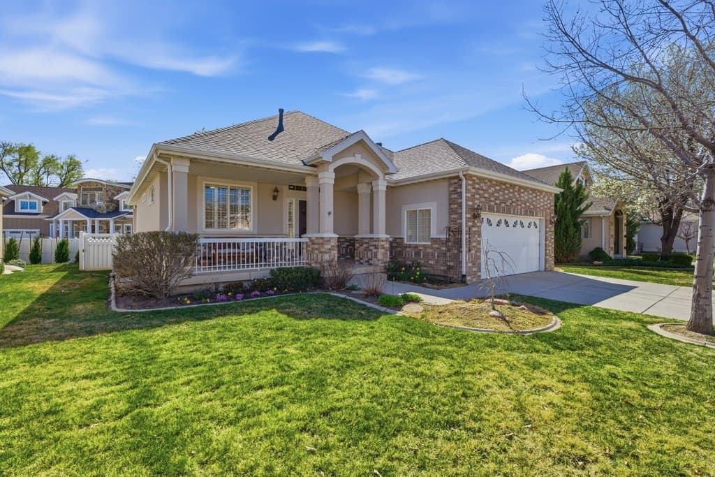 3 bedroom house for sale at 1434 E Blacksmith Ln S Draper - $725,000
