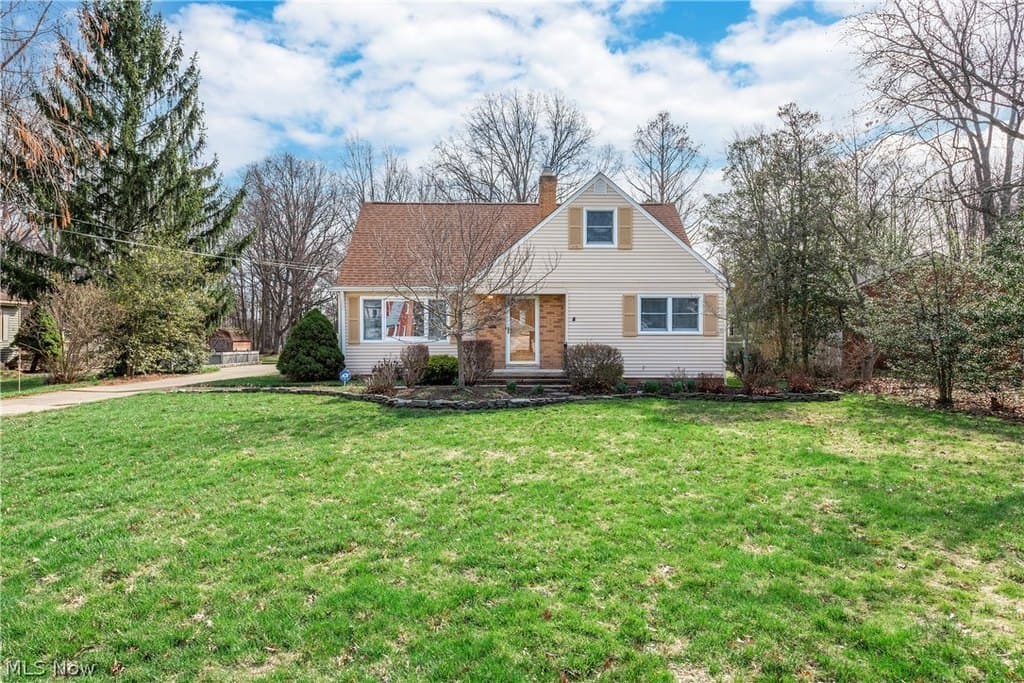 3 bedroom house for sale at 1405 Marview Dr Westlake 44145 - $339,900