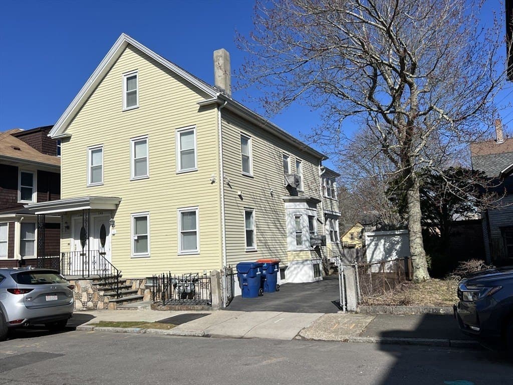 4 bedroom multi-family for sale at 152-154 Chestnut St New Bedford 02740 - $485,000