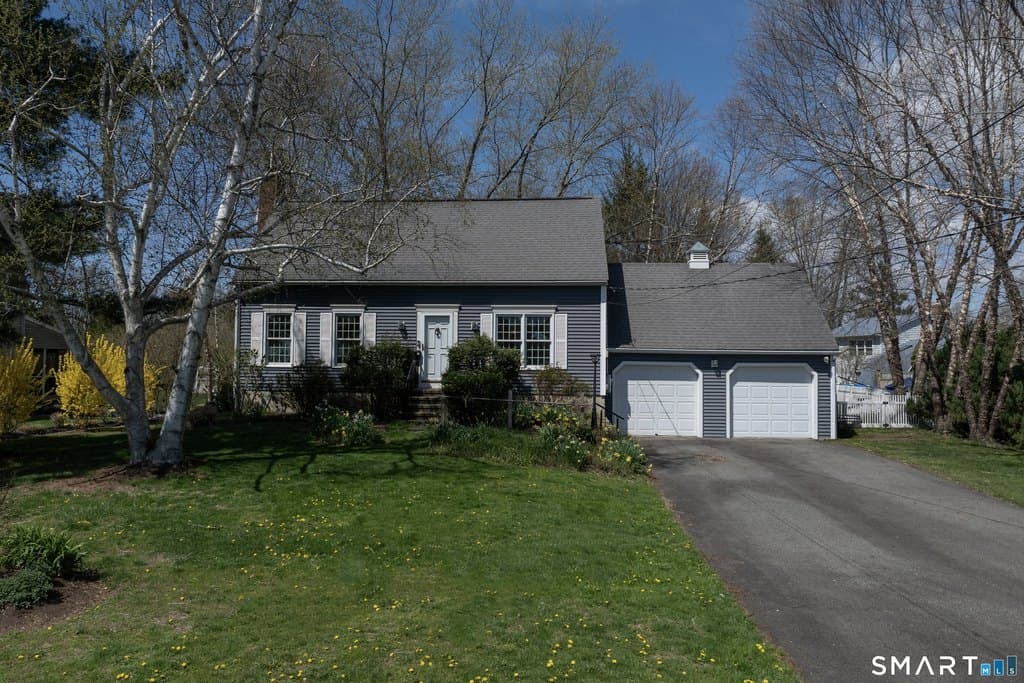 2 bedroom house for sale at 19 Seaside Ave Guilford Center 06437 - $759,000
