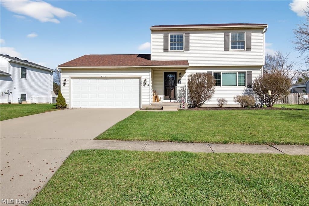 3 bedroom house for sale at 436 Bayberry Dr Elyria 44035 - $290,000
