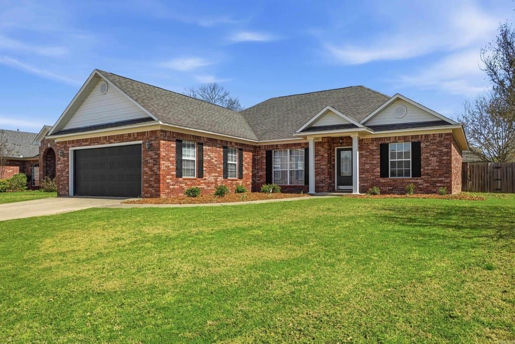 3 bedroom house for sale at 1140 Trillium Dr Conway 72034 - $249,900