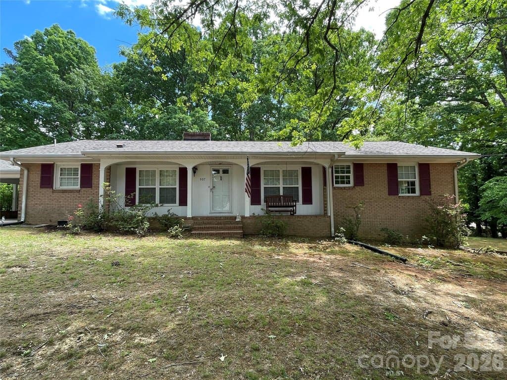 3 bedroom house for sale at 507 Meadowrock Dr Albemarle - $329,000