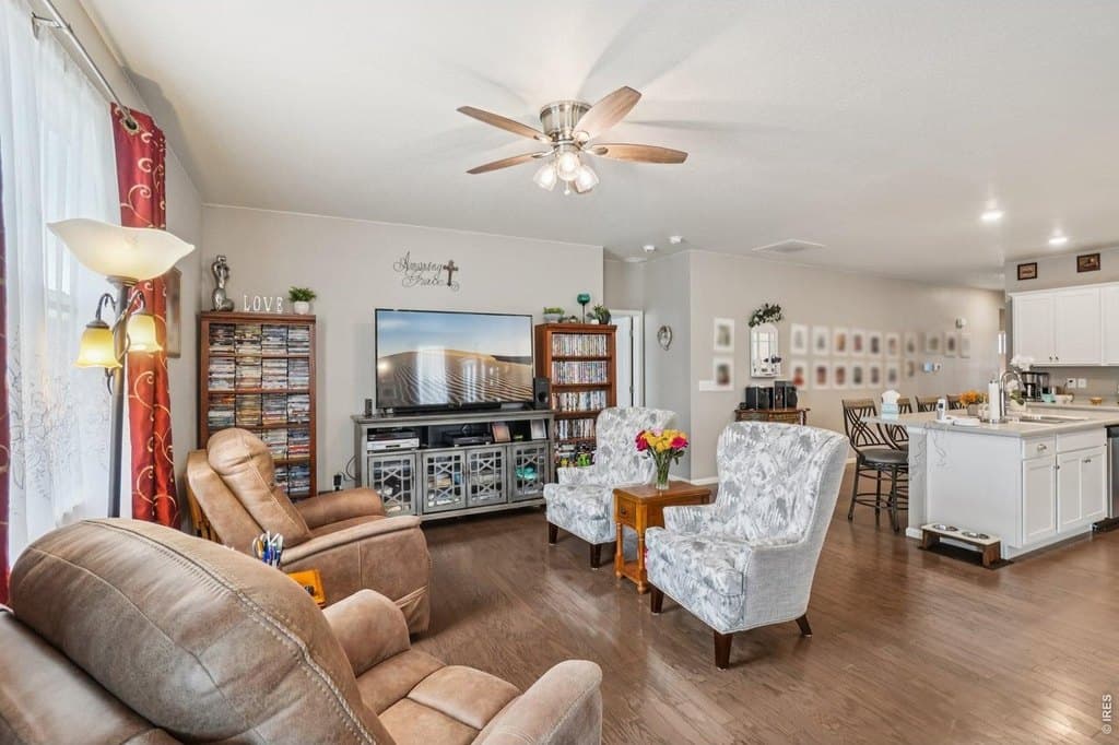 3 bedroom house for sale at 6908 Clarke Dr Frederick 80530 - $525,000