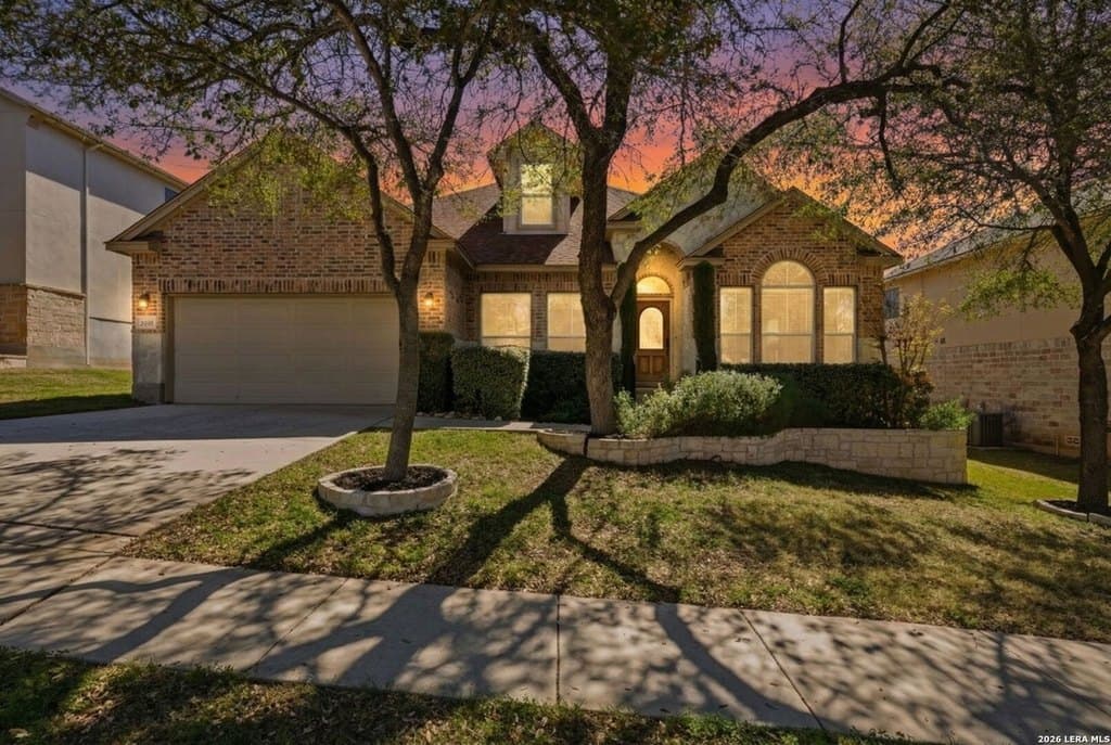 4 bedroom house for sale at 16106 Ponderosa Pass Helotes 78023 - $500,000