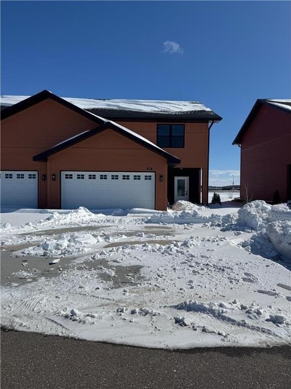 3 bedroom townhouse for sale at 807 Viburnum St Belle Plaine - $302,900