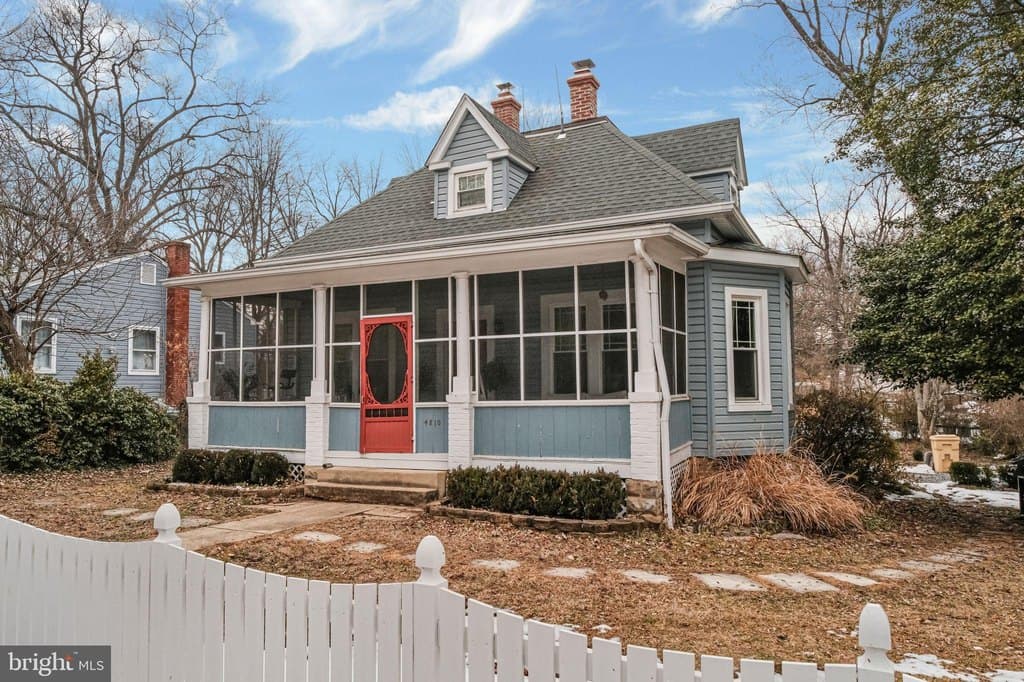 3 bedroom house for sale at 4810 Fox St College Park 20740 - $474,900