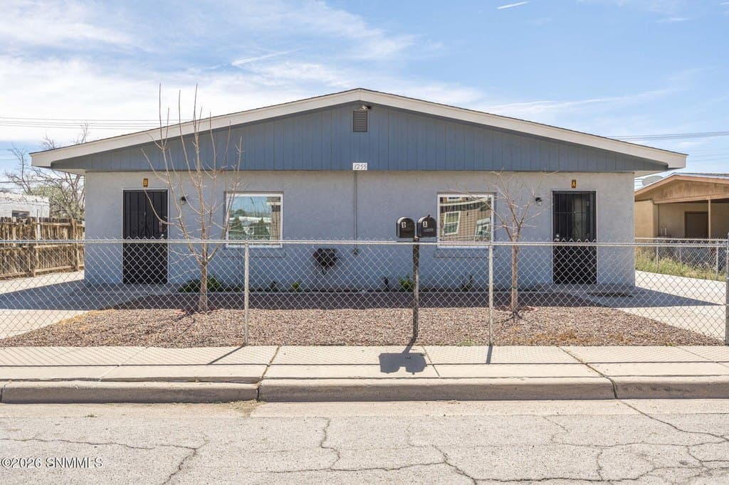 2 bedroom multi-family for sale at 1255 W Ethel Ave Apt A Las Cruces 88005 - $259,750