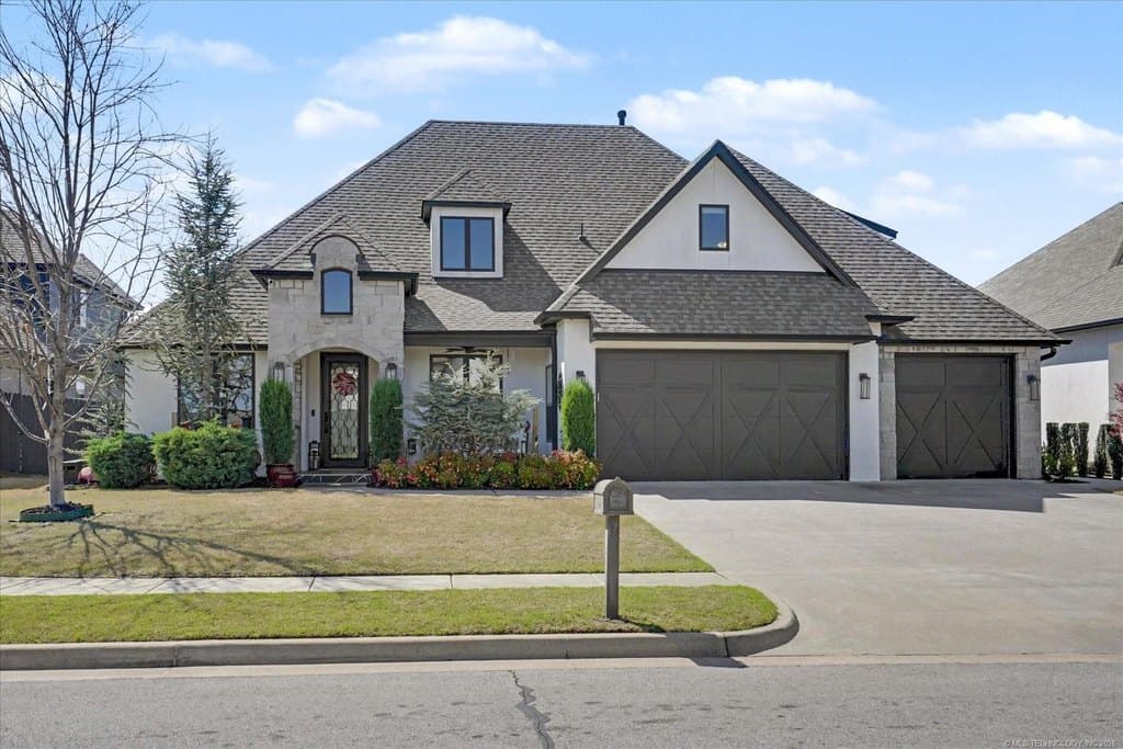 4 bedroom house for sale at 7390 E 127th St S Bixby 74008 - $630,000