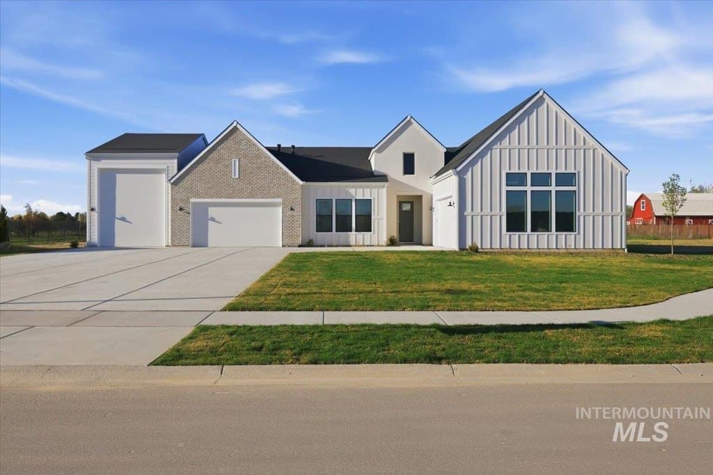 4 bedroom house for sale at 434 W Elkton Dr Eagle 83616 - $1,649,900