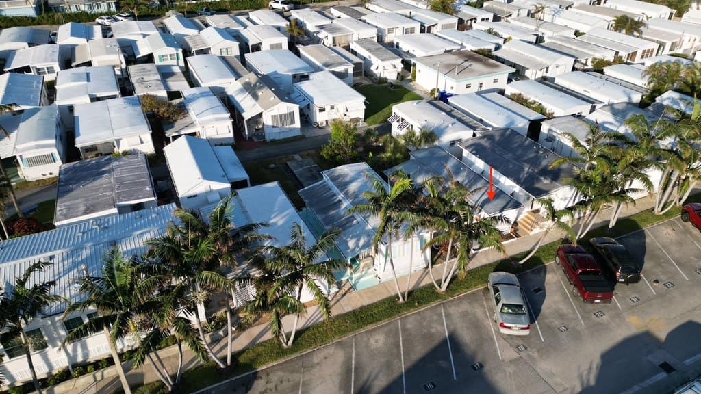 1 bedroom mobile home for sale at 21 Ruthmary Ave Unit G Briny Breezes - $645,000