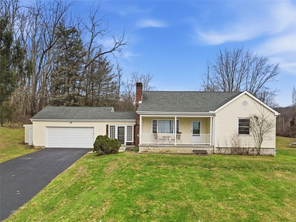 4 bedroom house for sale at 123 Wampum Rd Big Beaver - $348,000