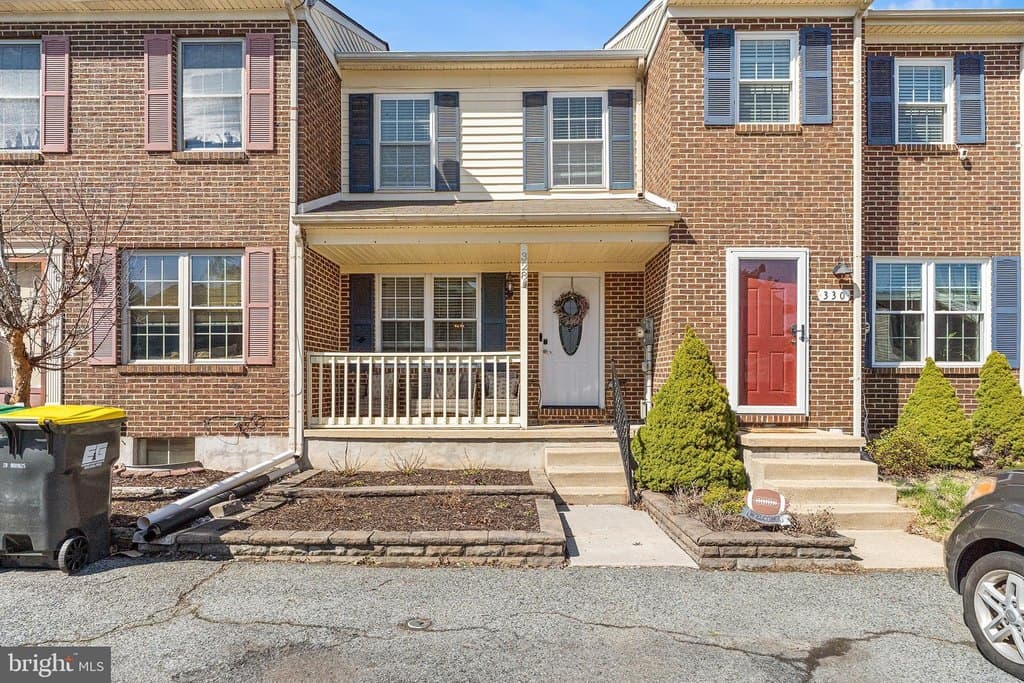2 bedroom townhouse for sale at 328 Barley Dr Newark 19702 - $275,000