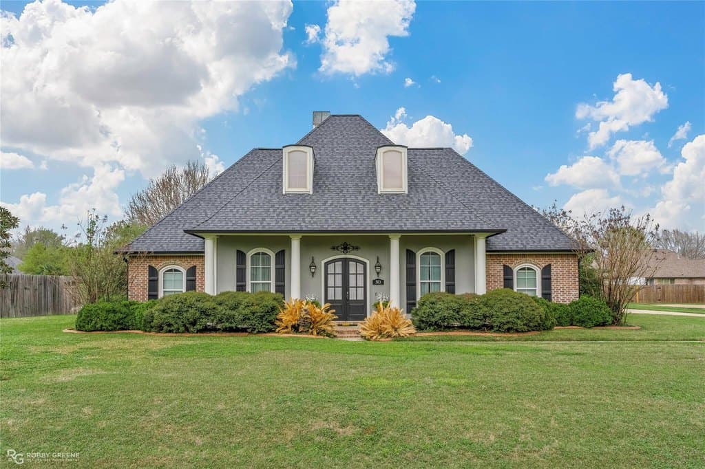 4 bedroom house for sale at 503 Secret Cv Bossier City - $550,000