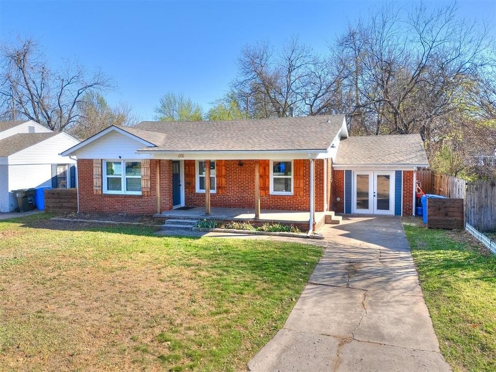 2 bedroom house for sale at 1106 E Louisiana St Norman 73071 - $229,900