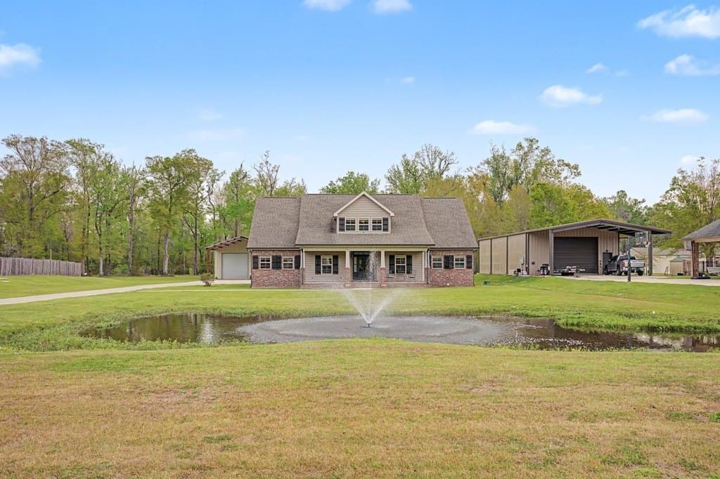 4 bedroom house for sale at 208 Live Oak Dr Chackbay - $465,000