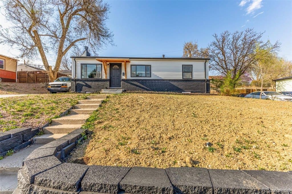 5 bedroom house for sale at 2731 Roosevelt Ave Thornton 80229 - $550,000