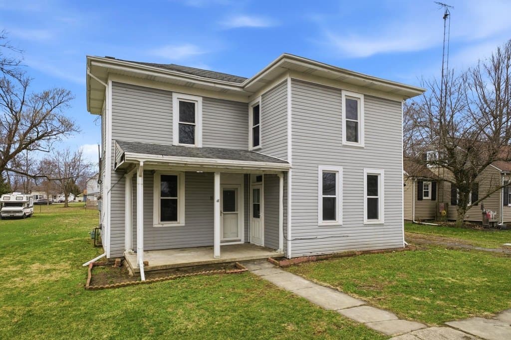 4 bedroom house for sale at 327 N High St Caledonia - $165,000