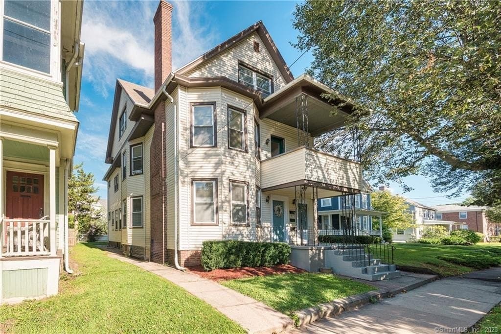 7 bedroom multi-family for sale at 6 Barnett St New Haven - $649,500