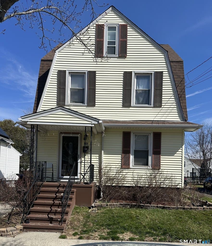4 bedroom house for sale at 113 Huntington Ave New Haven - $385,000
