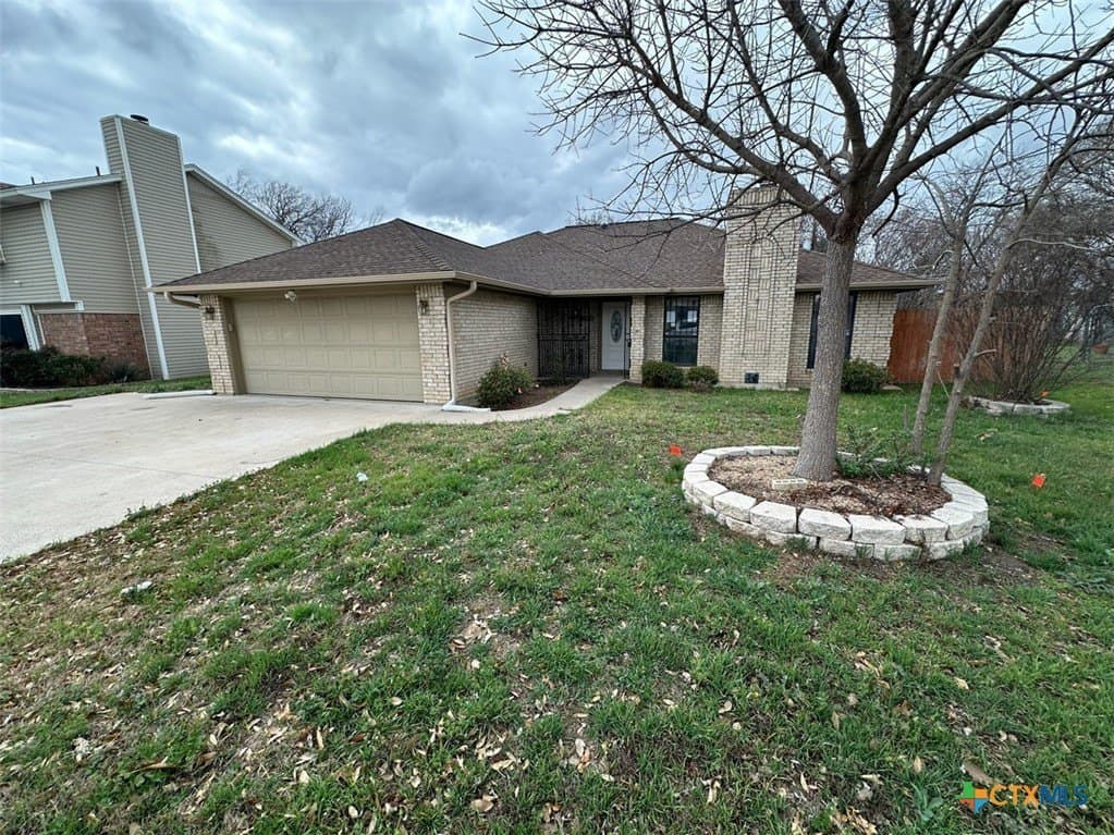 4 bedroom house for sale at 2003 Cedarview Dr Killeen - $160,000