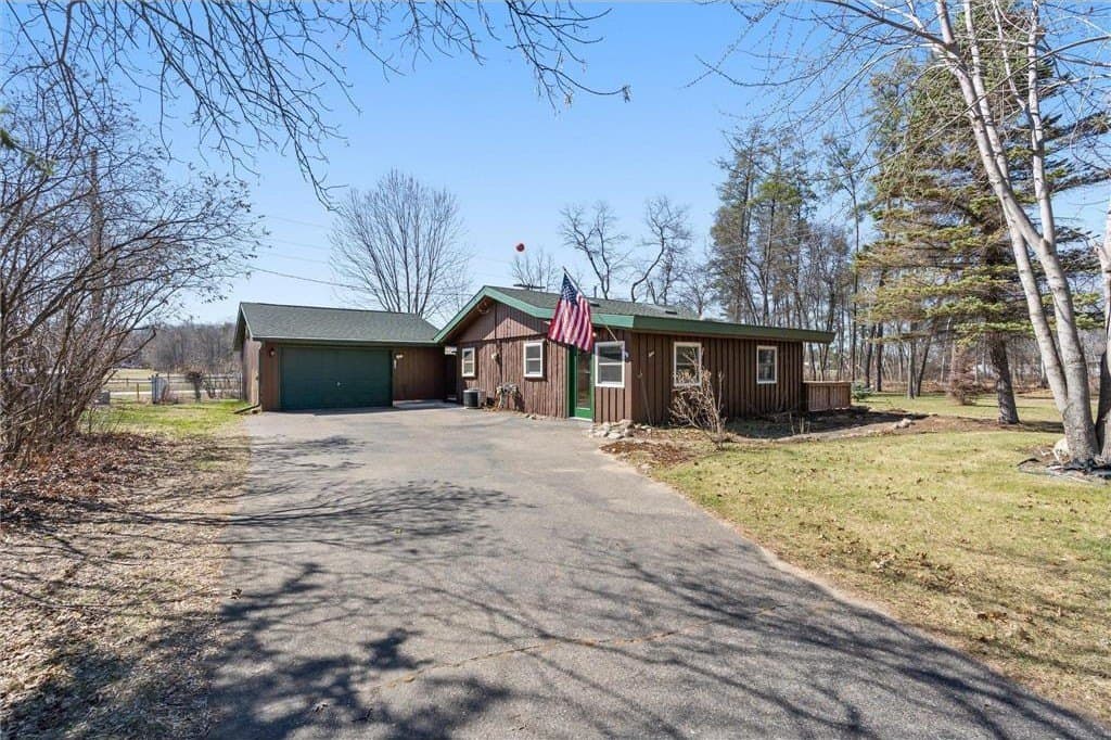 3 bedroom house for sale at 30355 N Birchwood Dr Breezy Point 56472 - $289,900