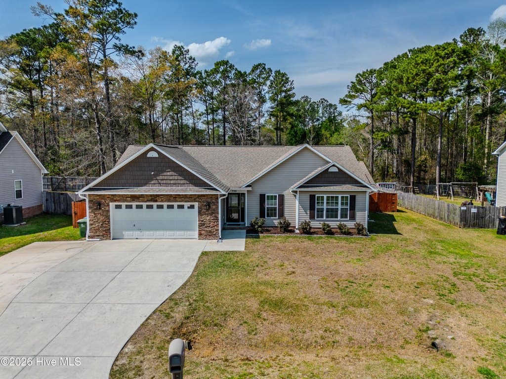 3 bedroom house for sale at 709 Cattail Ct Jacksonville 28540 - $329,900