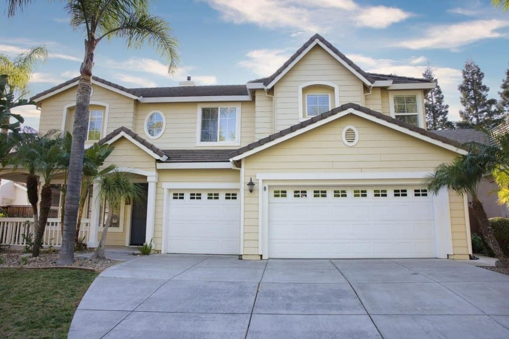 5 bedroom house for sale at 1030 Eastlake Cir Tracy 95304 - $950,000