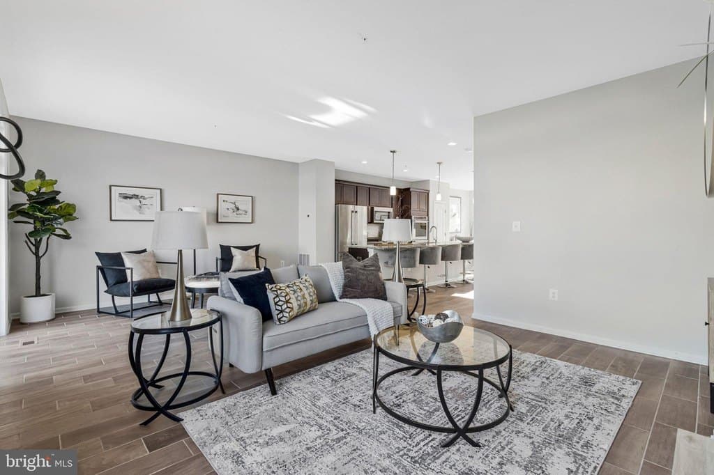 4 bedroom townhouse for sale at 2814 Medstead Ln Brock Hall - $588,000