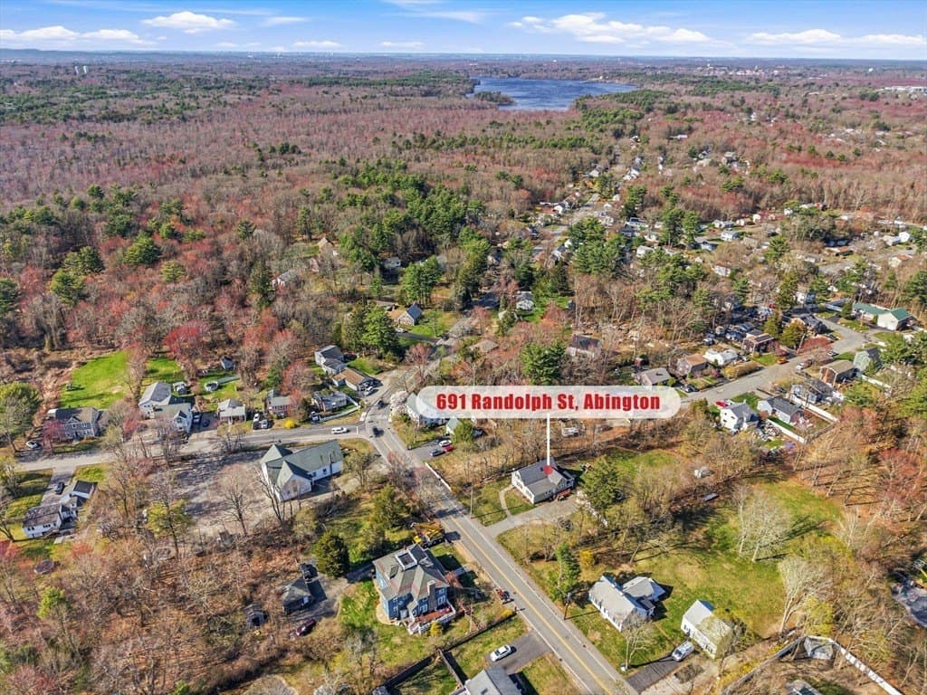 4 bedroom house for sale at 691 Randolph St Abington - $699,999