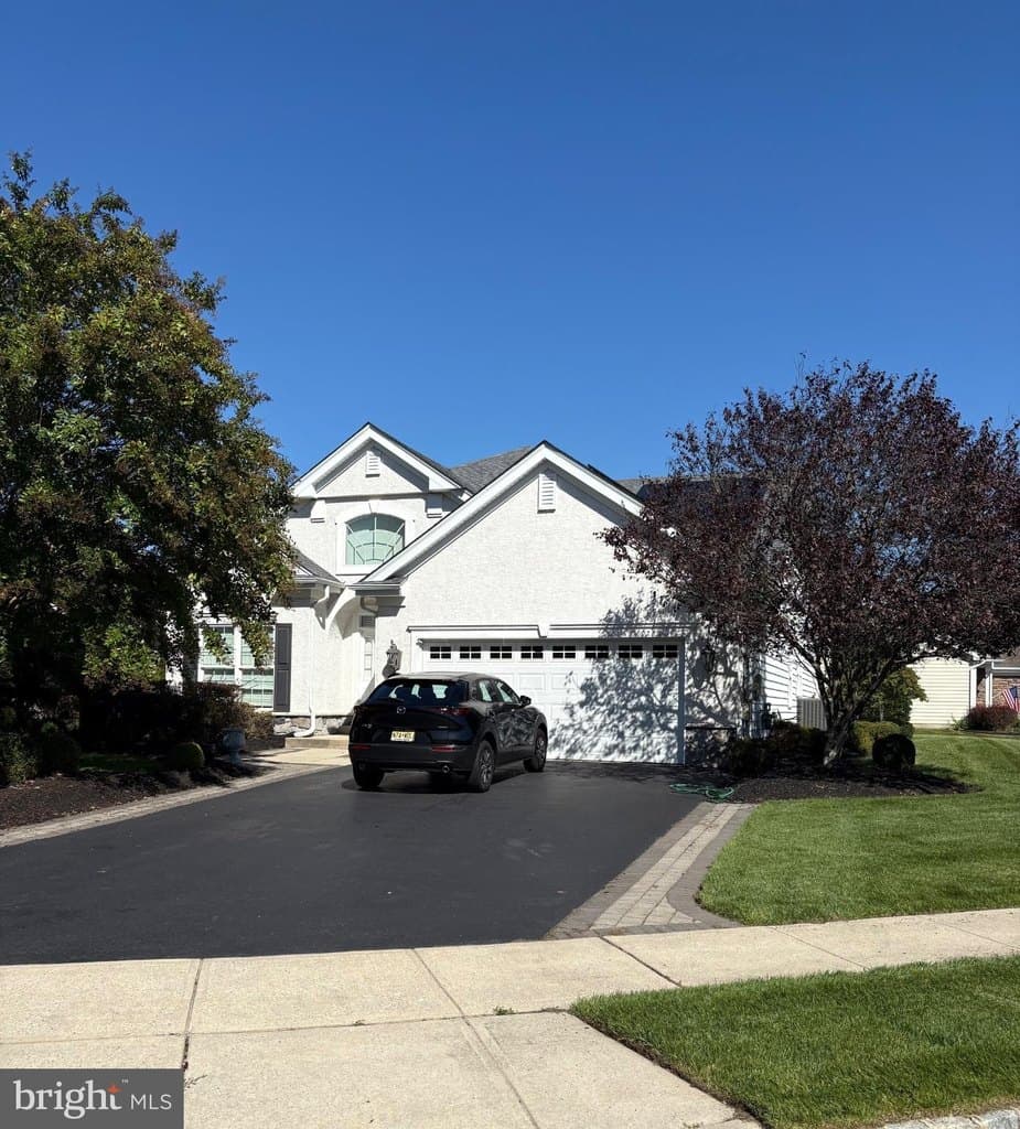 land for sale at 9 Tavistock Dr Berlin - $455,000