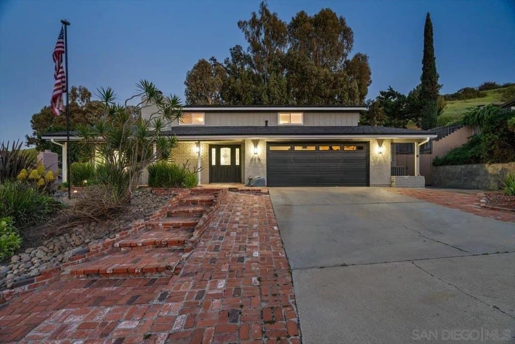 5 bedroom house for sale at 5512 Horse Ridge Way Bonita - $1,379,000