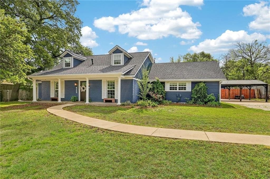 4 bedroom house for sale at 913 Park Ln Bryan 77802 - $799,000
