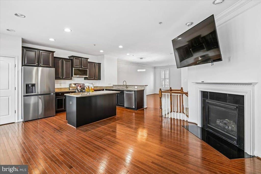 4 bedroom townhouse for sale at 930 Whitstable Blvd Arnold - $624,000