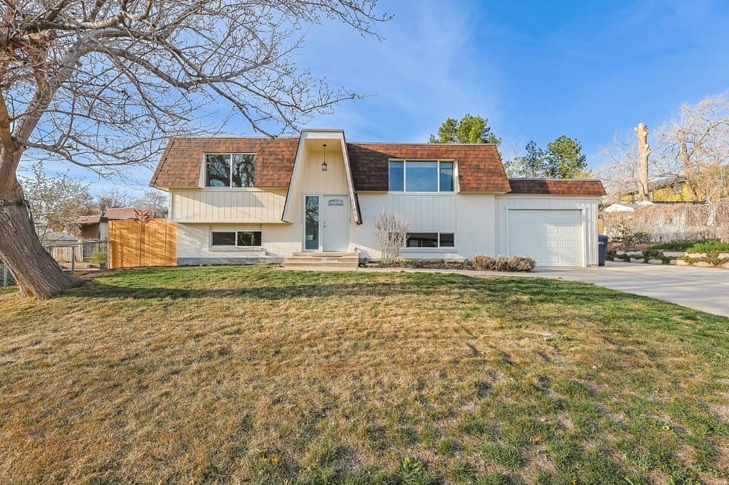 4 bedroom house for sale at 1105 E Webster Dr S Sandy - $499,900