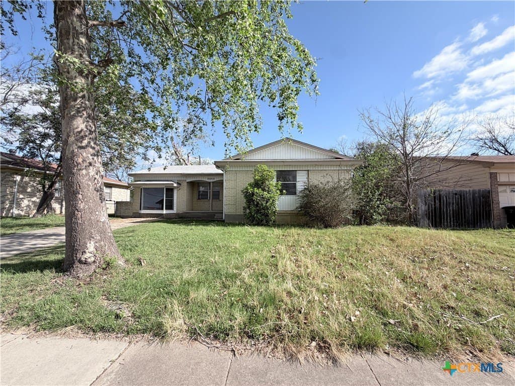 3 bedroom house for sale at 3203 Lake Travis Ave Killeen - $159,900