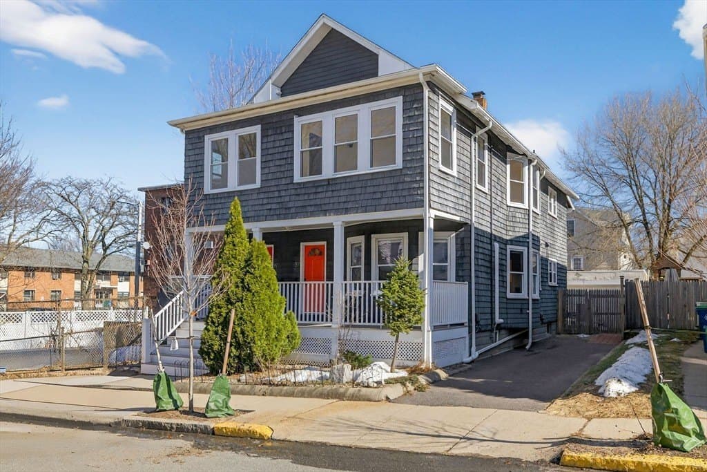 2 bedroom condo for sale at 39 Bond St Unit 37 Somerville 02145 - $649,000