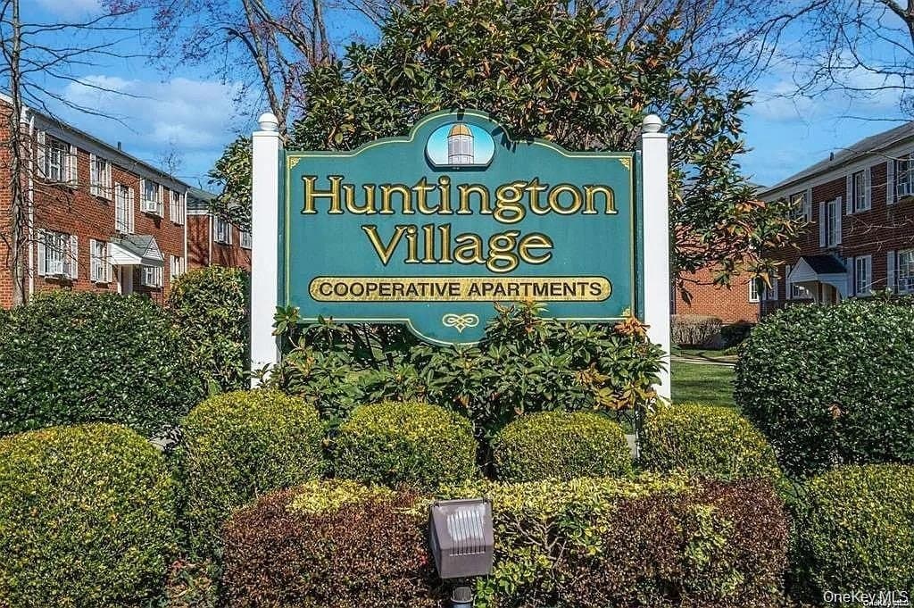 1 bedroom coop for sale at 441 W Main St Apt 3B Huntington 11743 - $429,000