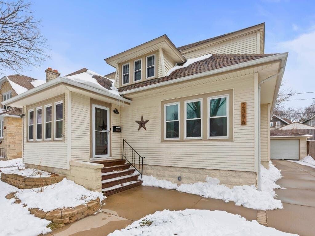 5 bedroom house for sale at 2356 N 66th St Wauwatosa - $499,900