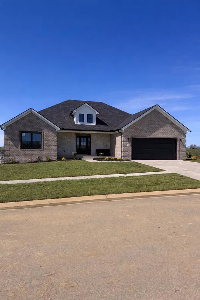 3 bedroom house for sale at 208 Carhartt Dr Richmond 40475 - $569,900