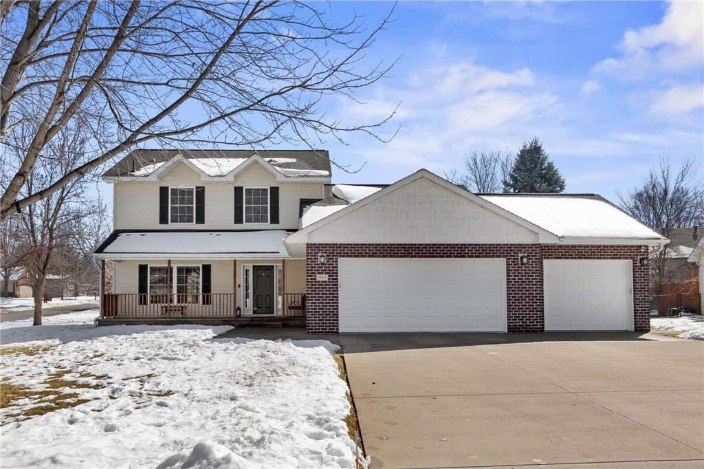 4 bedroom house for sale at 955 Park Dr Belle Plaine - $469,900