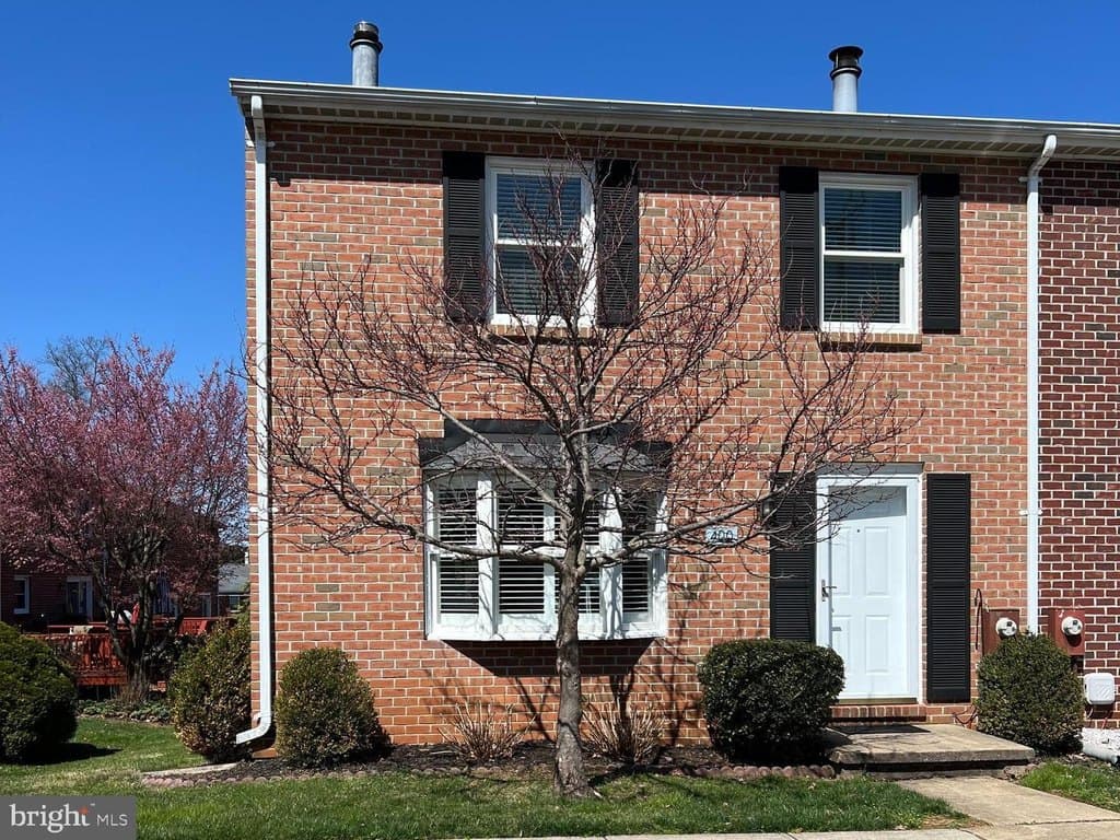 3 bedroom townhouse for sale at 400 Chadford Ct Bel Air - $349,900